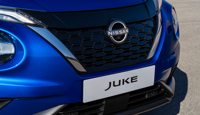 Nissan Juke Grille