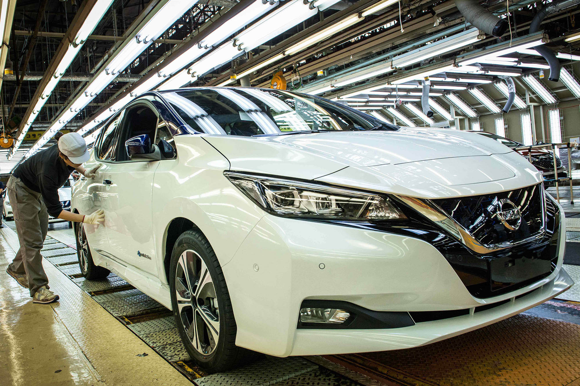  Investing in the UK - The New Nissan LEAF to be built in Sunderland