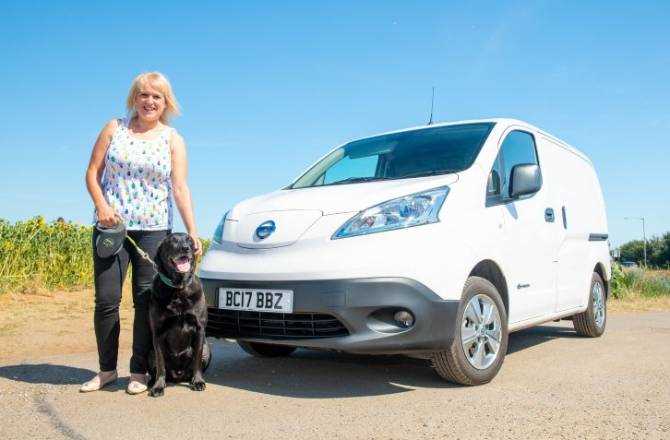 Nissan e-NV200 Sets Tails Wagging