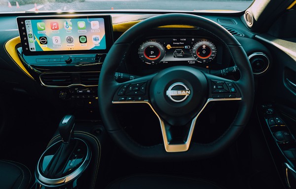 Nissan Juke N-Sport Steering Wheel Lifestyle Image