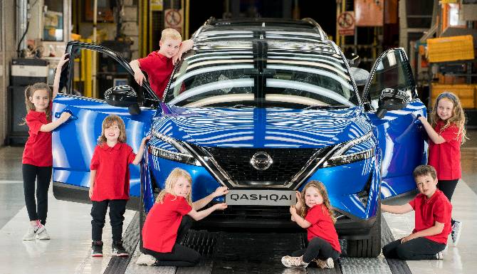 Nissan starts production of new Qashqai in Sunderland and offers skills experience to every schoolchild in North East England 