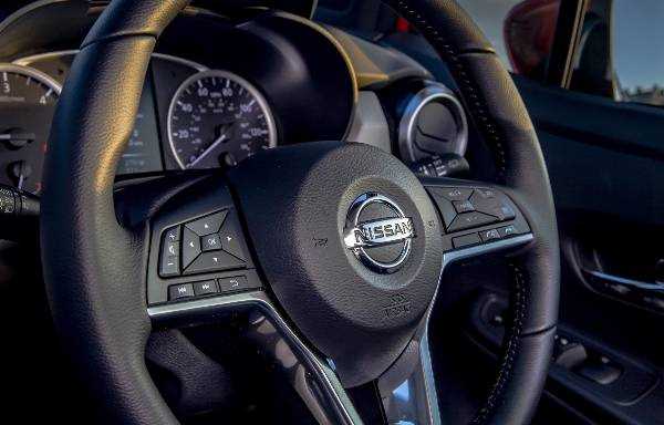 Micra Steering Wheel Controls