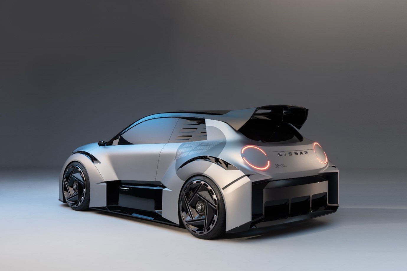 Nissan celebrates 20th anniversary of London design studio with unveiling of Concept 20-23 show car