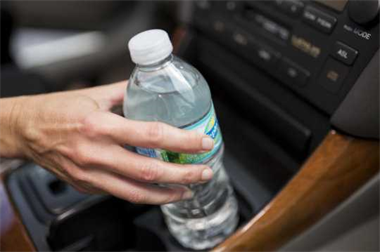 Nissan highlights dangers of driver dehydration