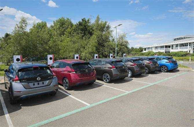 Parking up to power business: E.ON and Nissan announce major V2G project milestone